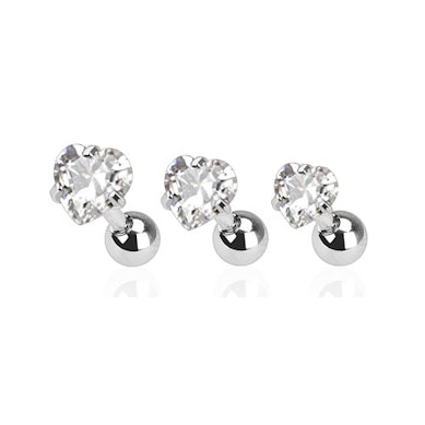 Set piercing-uri pentru urechi cu pietre în formă de inimă