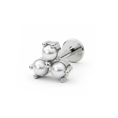 Labret delicat cu trio din perle sintetice