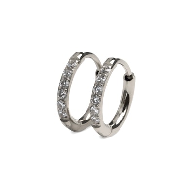 Pereche de cercei huggie rotunzi din oțel chirurgical cu pietre