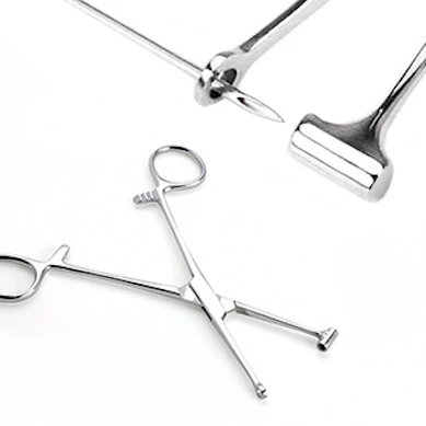 Forceps cu tub gol pentru piercing de tragus