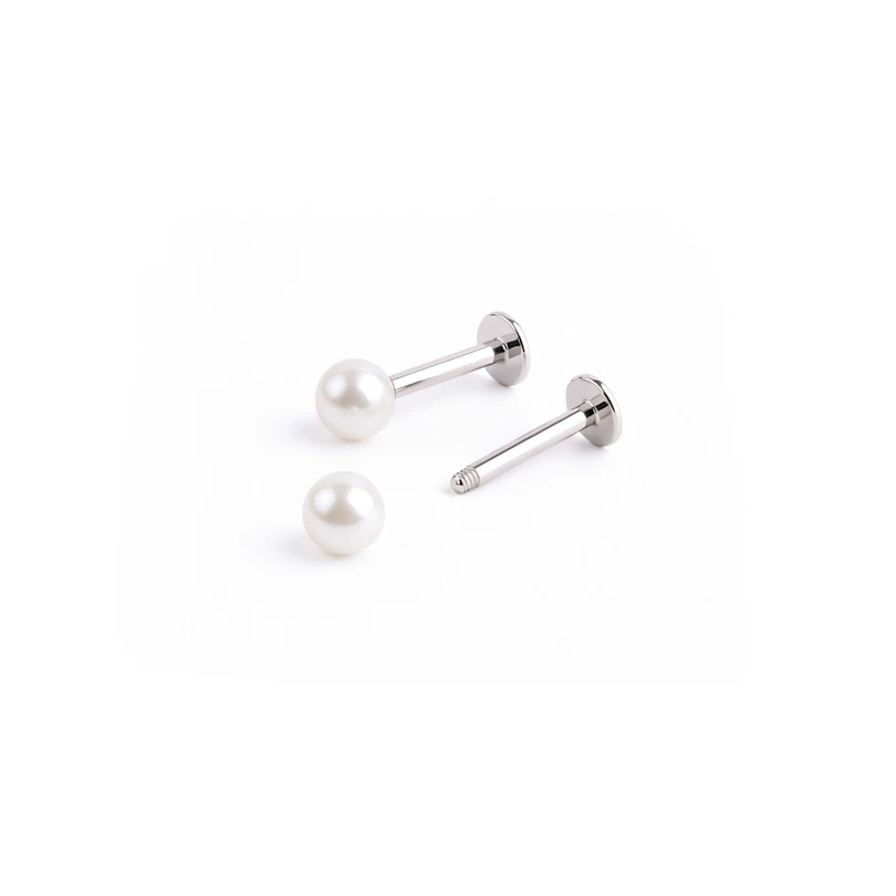 Labret cu bile metalice