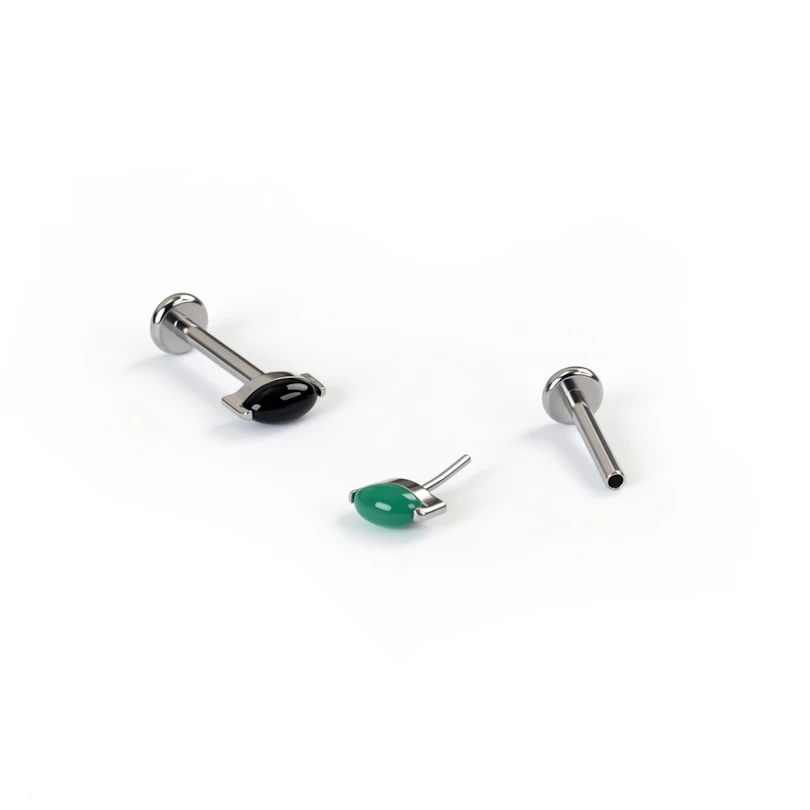 Labret titan cu piatră naturală