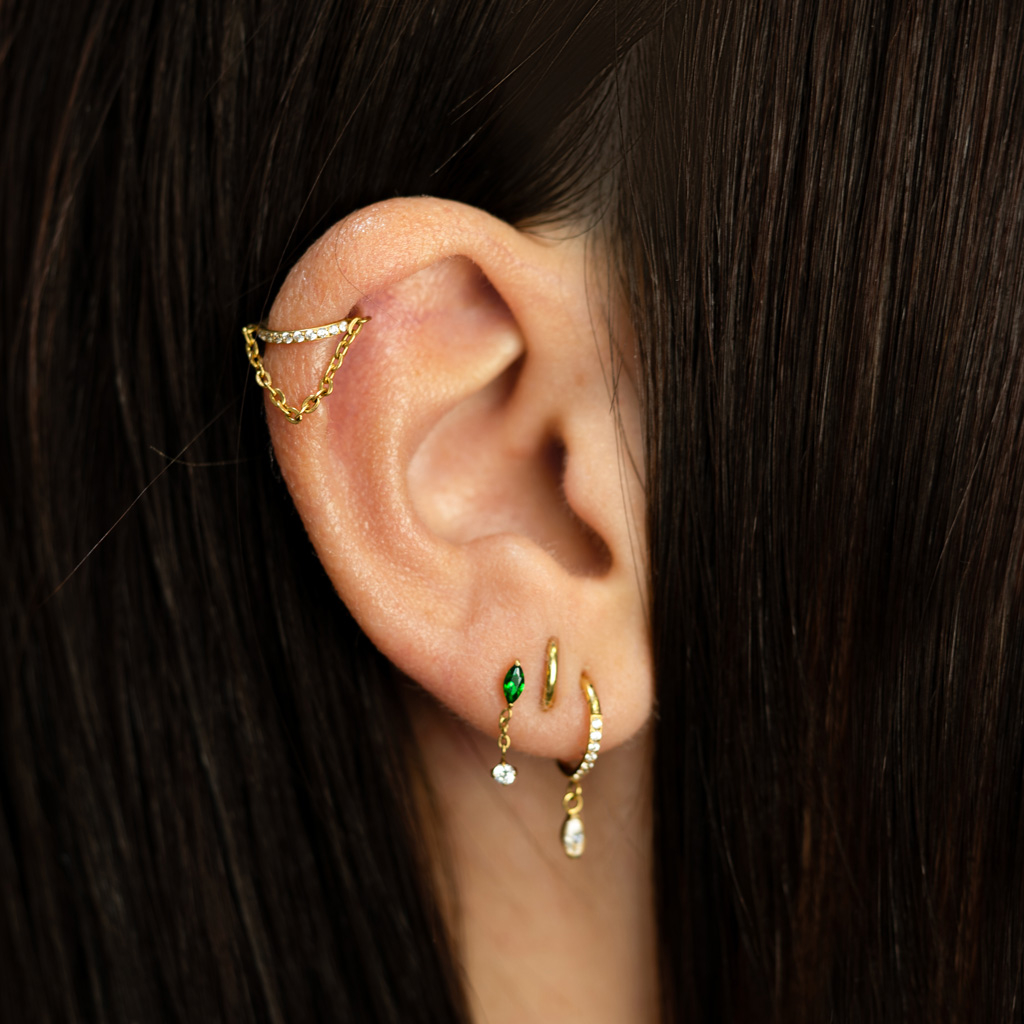 Labret din titan cu piatră de culoarea smaraldului și pandant