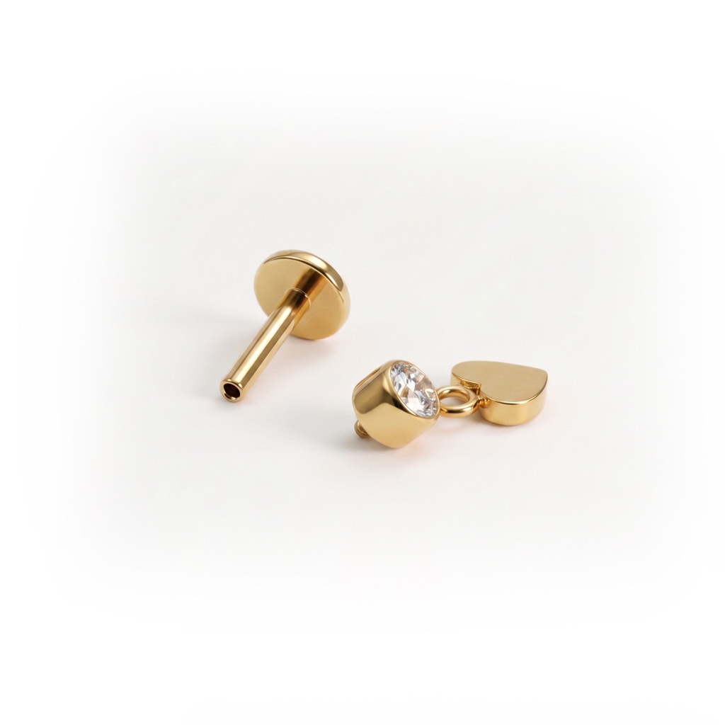 Labret din titan cu pandant inimă