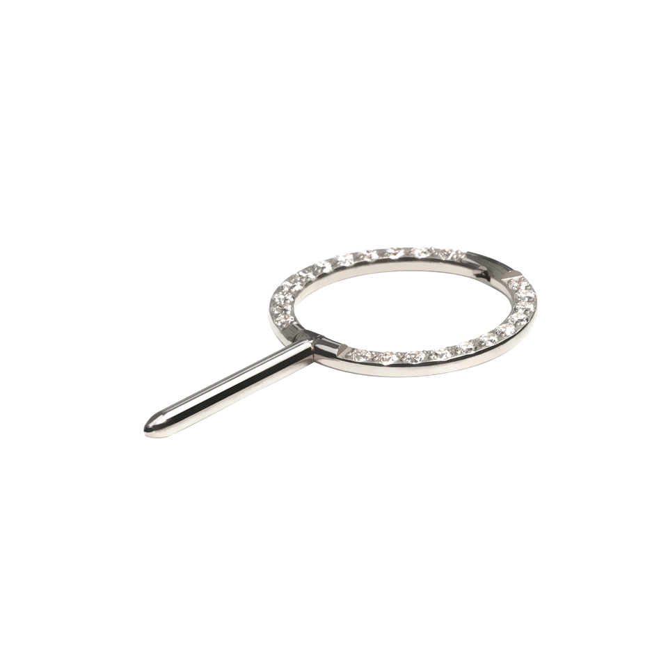 Clicker de sân cu pietre pave