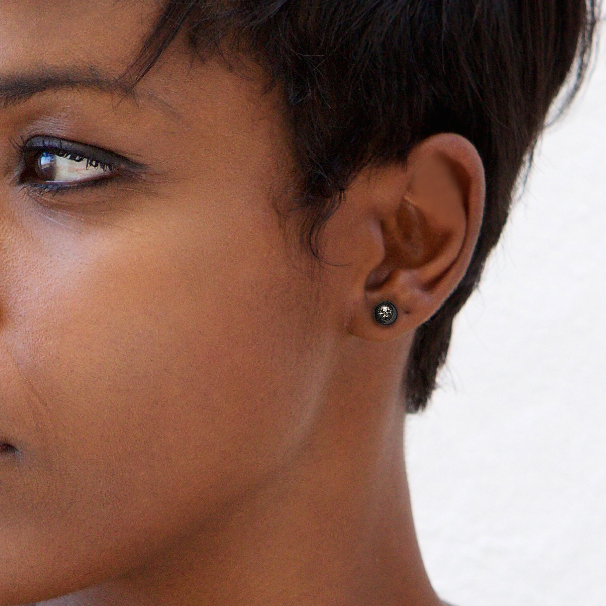 Plug de ureche acrilic cu craniu