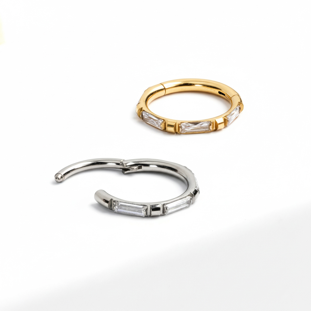 Cercel din titan cu pietre tăietură baghetă