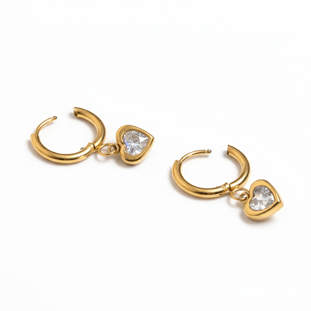 Pereche de cercei cu pandant inimă